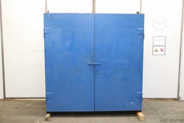 Instrumentu skapis unbekannt 2050/825/H2190 mm