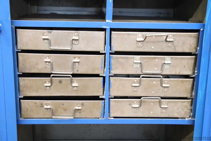 Instrumentu skapis, atvilktņu skapis unbekannt 2040/780/H2150 mm