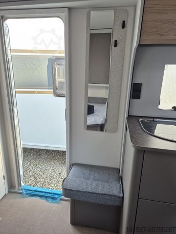 Caravana BÜRSTNER B66 480 TK 1.700 kg / Dusch-Paket
