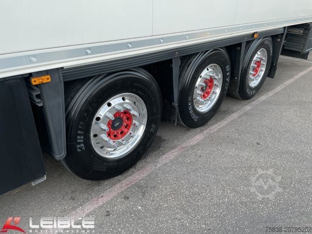 Chladírenský návěs SCHMITZ CARGOBULL SKO24/L*Pharma*Doppelstock*Blumenbreit*Liftachse