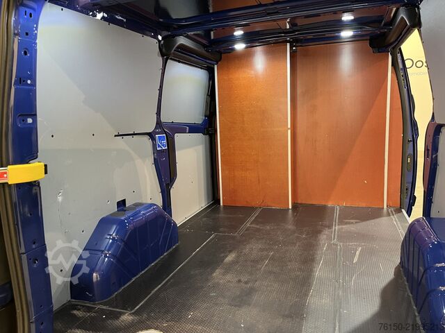 Panel van Ford Transit Custom 280 2.0 TDCI L1H1 Trend 130 PK A...