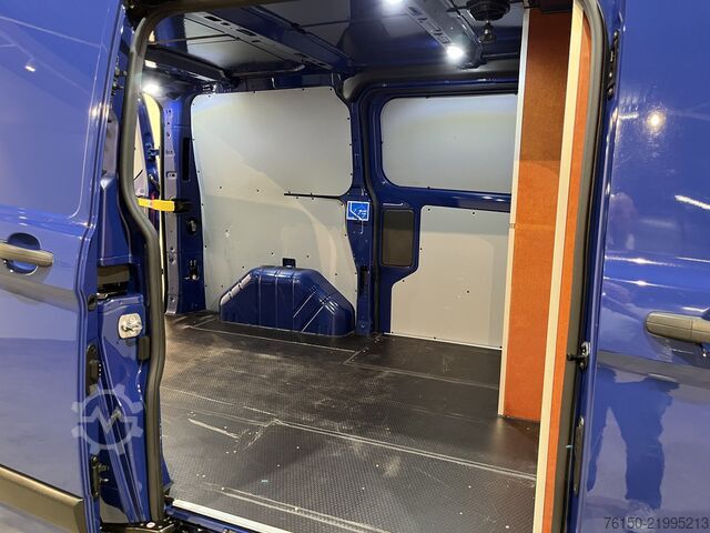 Slēgtais furgons Ford Transit Custom 280 2.0 TDCI L1H1 Trend 130 PK A...