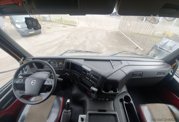 Пуш вантажівка Volvo FMX 520