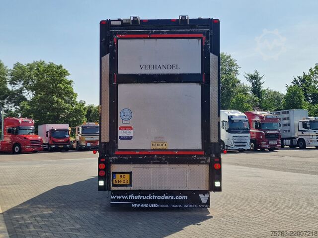 Veiste vedu Volvo FH 460 Berdex 3 deck livestock - Loadlift - Lif...