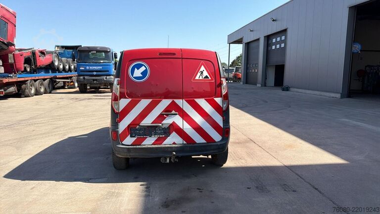 รถสเตชั่นแวกอนหลังคาสูง Renault Kangoo (BELGIAN VAN / CAMIONETTE BELGE)
