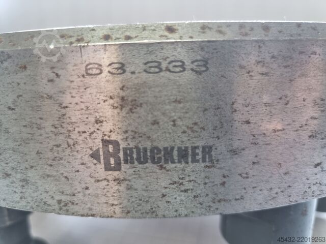 Flanșă pentru placă frontală Bruckner 