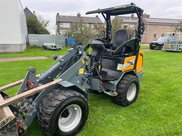 Cargadora articulada Giant G2500HD Xtra Giant G2500HD Xtra kniklader shovel