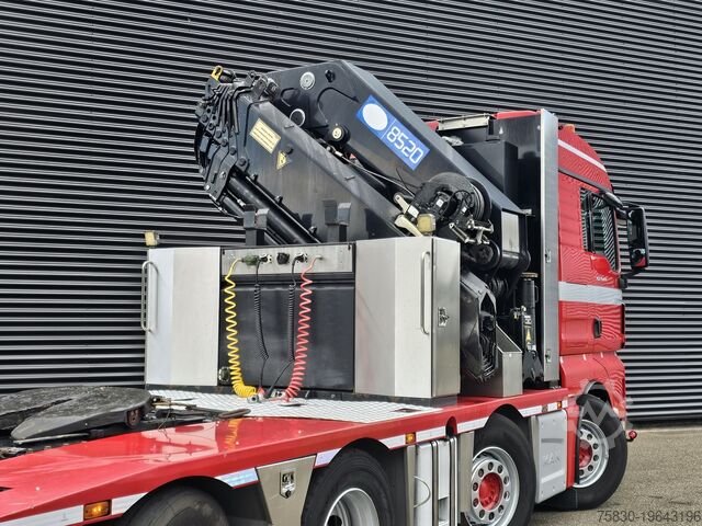 Padrão-SZM MAN TGX 37.480 8x2-6 / HMF 85 t/m CRANE / KRAN