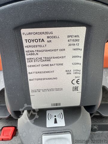 Käsikäyttöinen pinoaja Toyota SPE140L