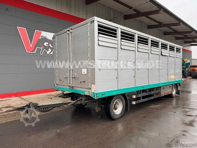 Paardentransportaanhanger Stehmann 1.Stock Viehanhänger Bj.2013