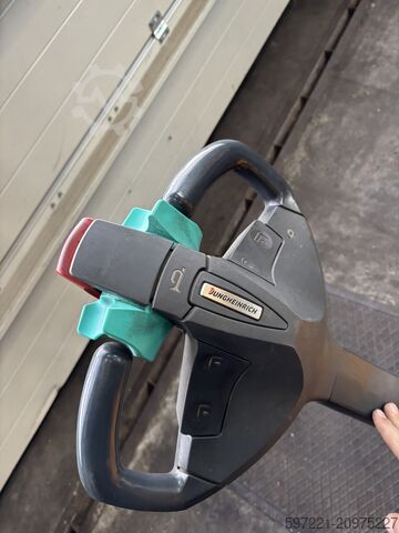 Transpallet elettrici Jungheinrich EJE 120