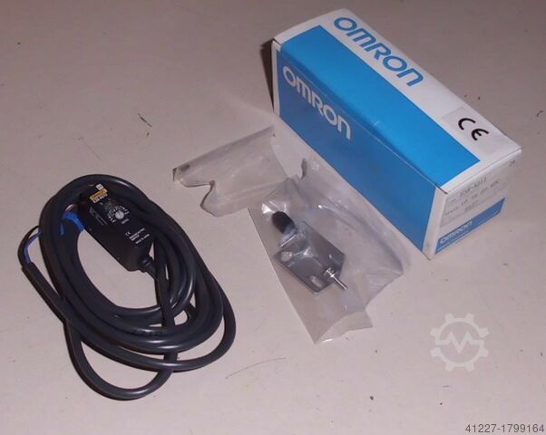 Reflective light barrier Omron E3S-AD12