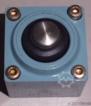 موقعیت سوئیچ Telemecanique ZC2-JE61