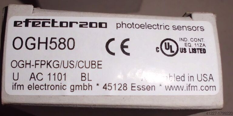 Reflektirajuća svjetlosna barijera IFM OHG580 / OHG-FPKG/US/CUBE