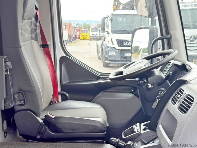 Autožeriav RENAULT D12.210 * HIAB 066 CL * TOPZUSTAND