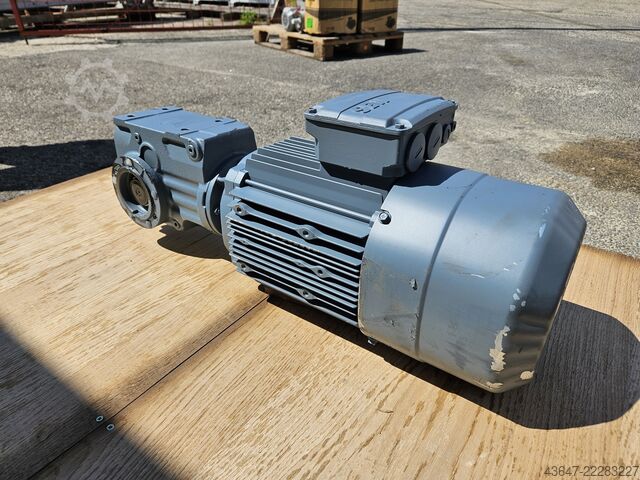  SEW-EURODRIVE KAZ37