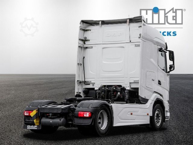 Standard SZM DAF XG 530 FT + 2x TANK + FULL SPOILER + ROOF AIRCOND