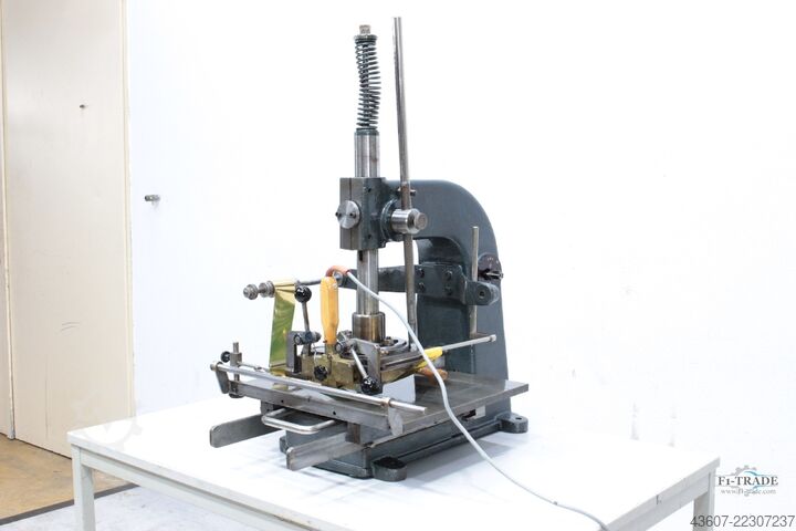 Stroj za vruće folijsko tiskanje / Hot Foil Stamping Baier GEBA 1/F