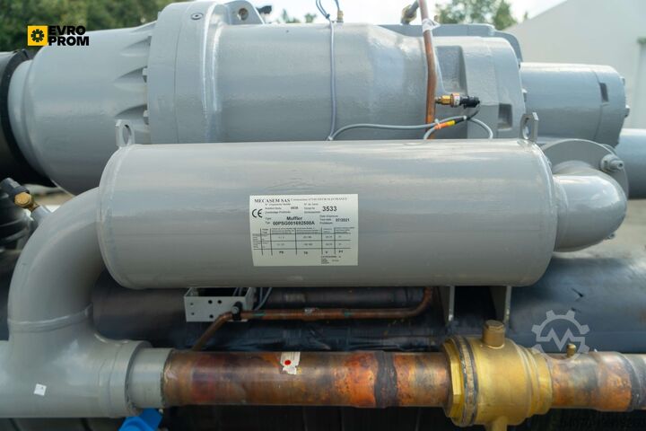 Chiller Used Watercooled chiller CARRIER 30XW 0452B0006 476 kW. 2021 yom