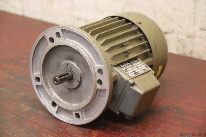 Motor elektrik 0.37 kW 2800 rpm B&K 1LA2026-4AB