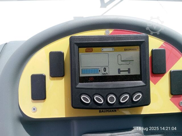 Cargadora lateral eléctrica Baumann EGX  80L/16/40 ST