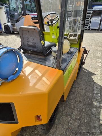 CLARK viličar GPM 30L nosilnost 3000 kg CLARK GPM 30L