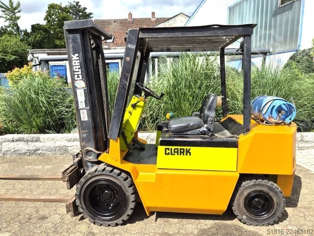 CLARK viličar GPM 30L nosilnost 3000 kg CLARK GPM 30L