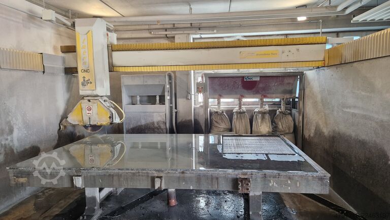 旋转头桥式锯 GMM INTRA 36 CNC