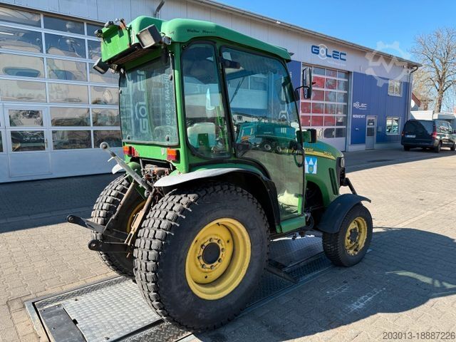 Sonstige John Deere 3520 Kommunaltrak. Frontkraftheber Kuppeldreieck