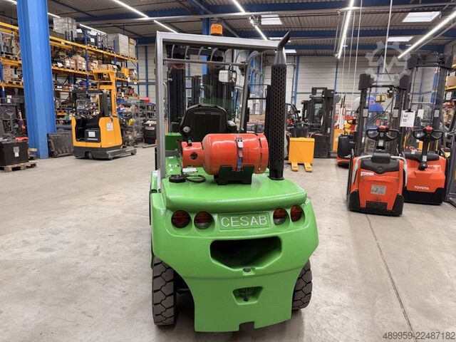 LPG Forklifts Cesab Drago HN300