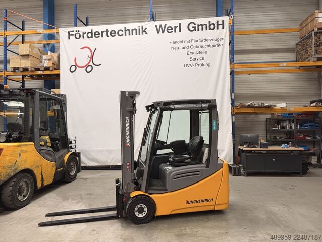 Stivuitor electric cu 3 roți Jungheinrich EFG 216