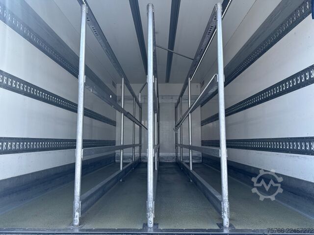 Fourgon tôlé MERCEDES-BENZ ATEGO 818 L / LBW / KAMERA / 4.45 m KOFFER