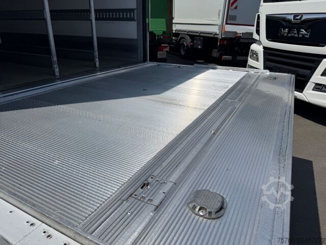Fourgon tôlé MERCEDES-BENZ ATEGO 818 L / LBW / KAMERA / 4.45 m KOFFER