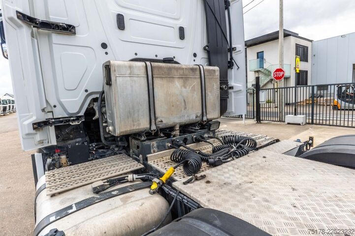 Standart-SZM Mercedes-Benz ACTROS 2646 LS + HYDR.