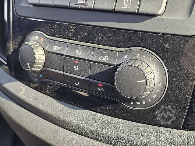 Stationvogn med højt tag MERCEDES-BENZ EVITO L2 280KM WLTP 60kWh!