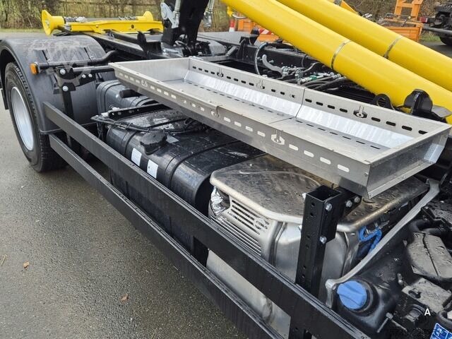 Ruloninė konteinerinė savivartis man TGM 15.290 BL Abrollkipper Multihook City+1570mm