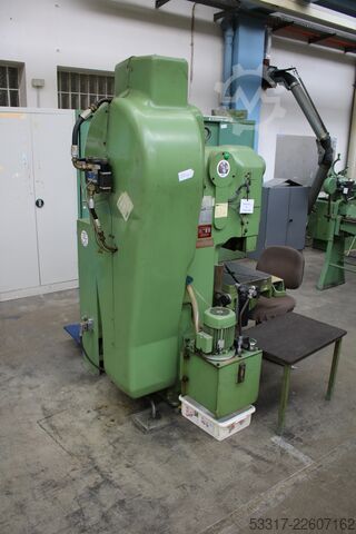 Mesin tekan eksentrik EBU Exzenterpresse H16
