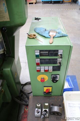 Mesin tekan eksentrik EBU Exzenterpresse H16