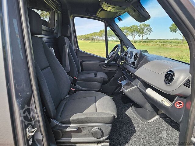 Στέισον βάγκον με ψηλή οροφή MERCEDES-BENZ SPRINTER 317 L2H2 LED Navi Autom.