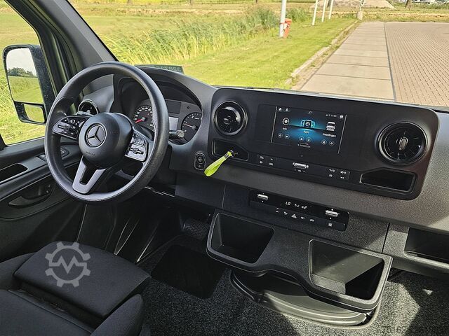 Στέισον βάγκον με ψηλή οροφή MERCEDES-BENZ SPRINTER 317 L2H2 LED Navi Autom.