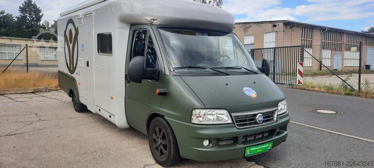 Camping-car semi-intégré LMC Liberty 690