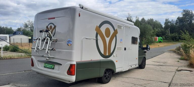 Camping-car semi-intégré LMC Liberty 690