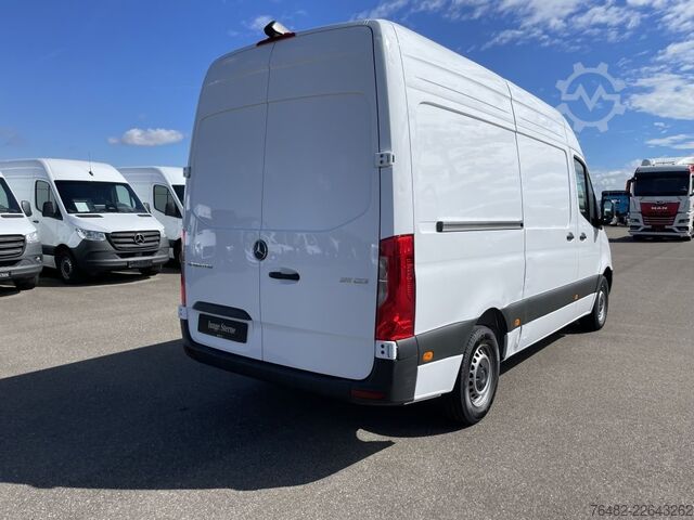 Xe van thùng kín MERCEDES-BENZ Sprinter 311 CDI KA /L2H2/3665/MBUX/KLIMA/KAMERA