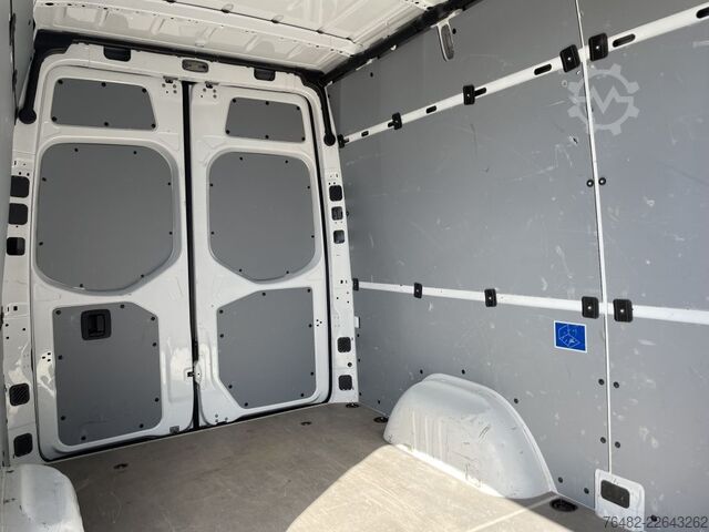 Xe van thùng kín MERCEDES-BENZ Sprinter 311 CDI KA /L2H2/3665/MBUX/KLIMA/KAMERA