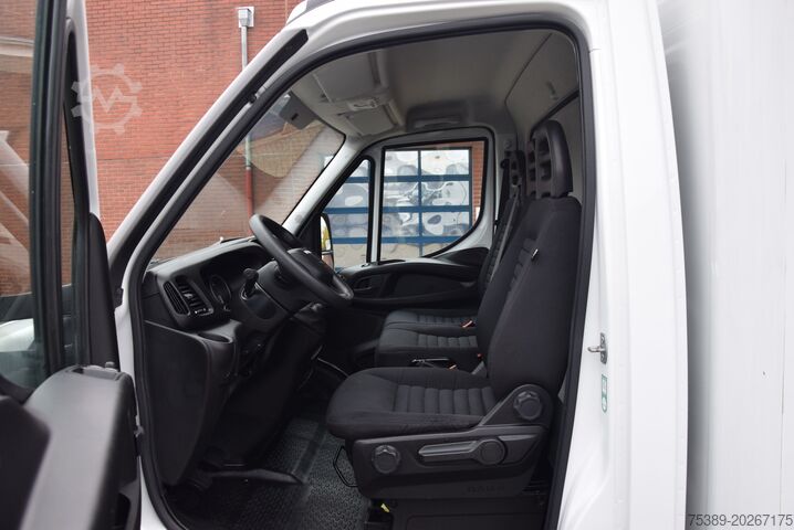 Skåpbil Iveco Daily  35 C 16 Koffer LBW Klima TÜV   HU NEU