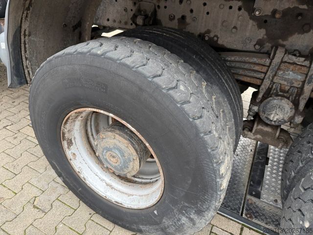 Tresidig tippbil MERCEDES-BENZ ACTROS 4144 8x6 Euro 5 Kipper mit Bordmatik