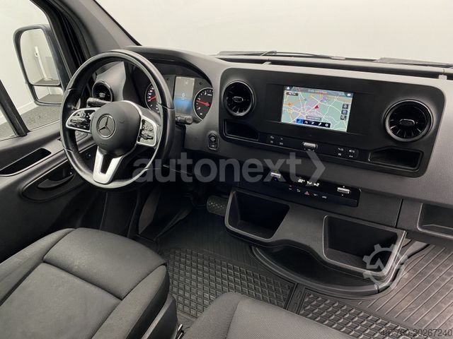 Hög tak skåpbil MERCEDES-BENZ Sprinter 214 Aut.*Distronic* Kamera+Navi+Klima (