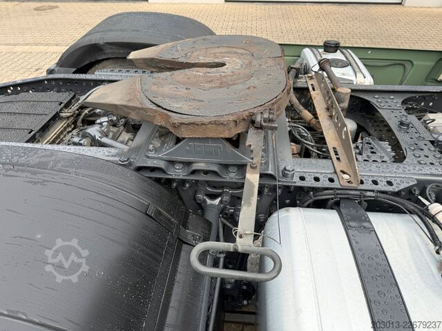 Стандартний тягач MERCEDES-BENZ 1851 4x2 Euro 6 Sattelzugmaschine Kipphydraulik