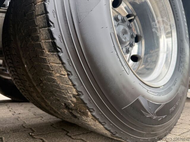 Шасі вантажівки MERCEDES-BENZ 2551 6x2 Fahrgestell Euro 6e