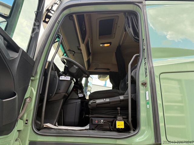 Стандартний тягач MERCEDES-BENZ 1851 4x2 SZM Euro 6 Kipphydraulik